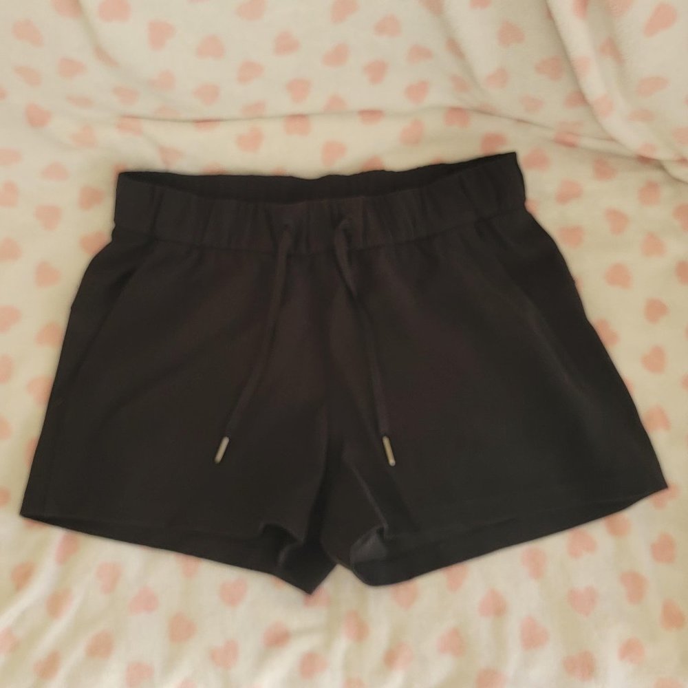 SOLD Lululemon Athletica On the Fly Woven Shorts in Black